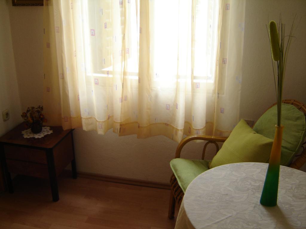 Apartmani Luna Хвар Экстерьер фото