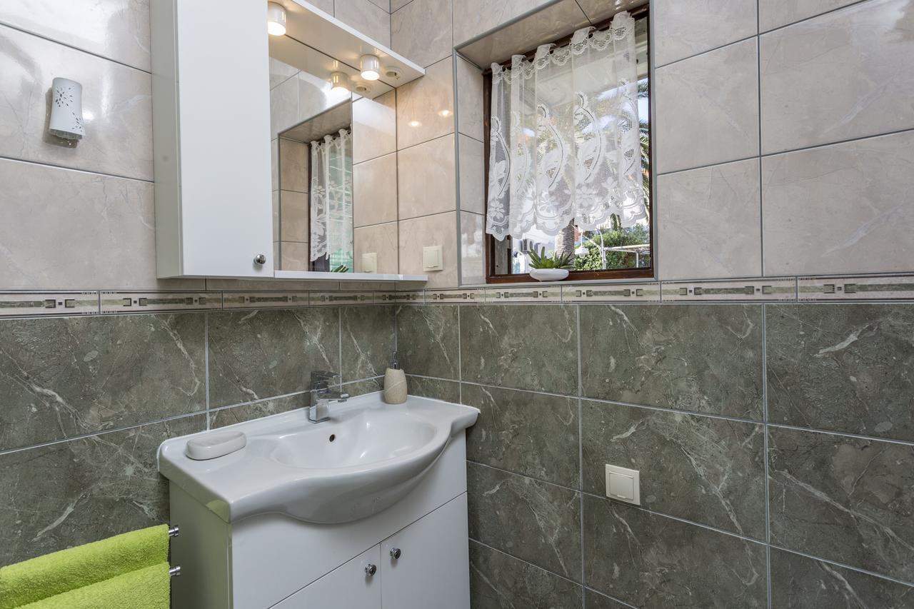 Apartmani Luna Хвар Экстерьер фото